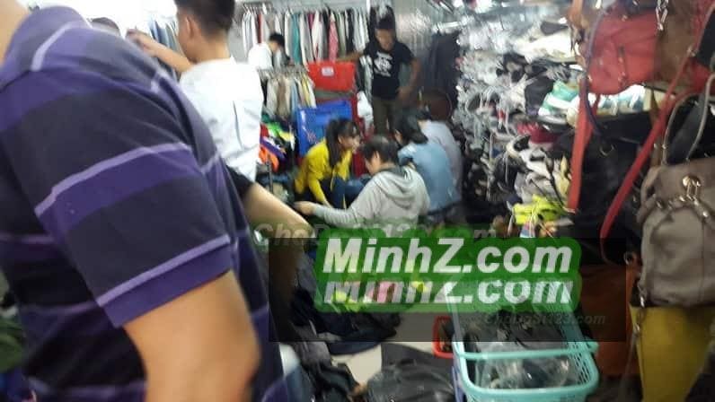 khach-den-chon-hang-sida-6